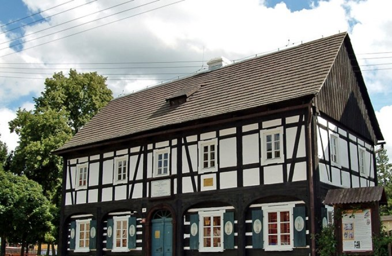 podstávkový dům